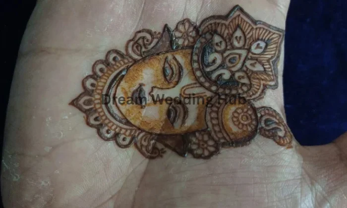 Uttraag Mahendi Art